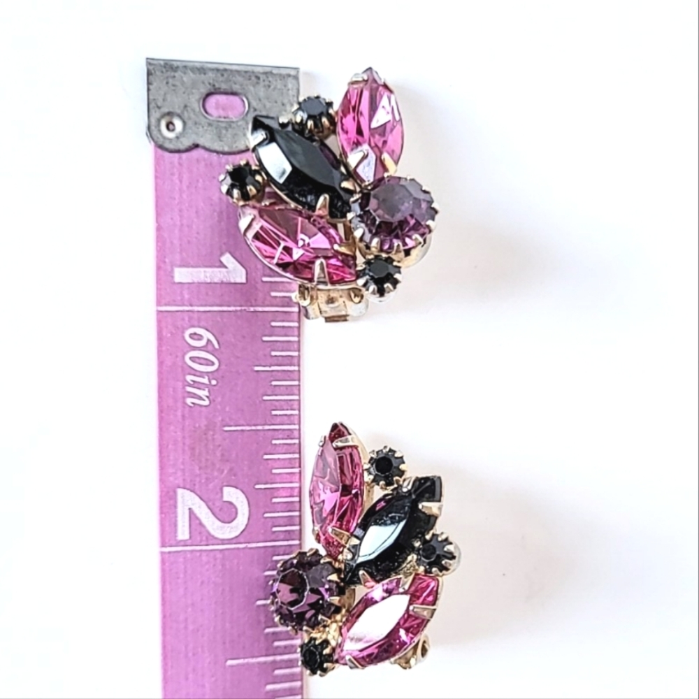 FUSCHIA PURPLE & BLACK RHINESTONE CRYSTAL EARRINGS - VINTAGE CLIP-ON - Picture 7 of 7